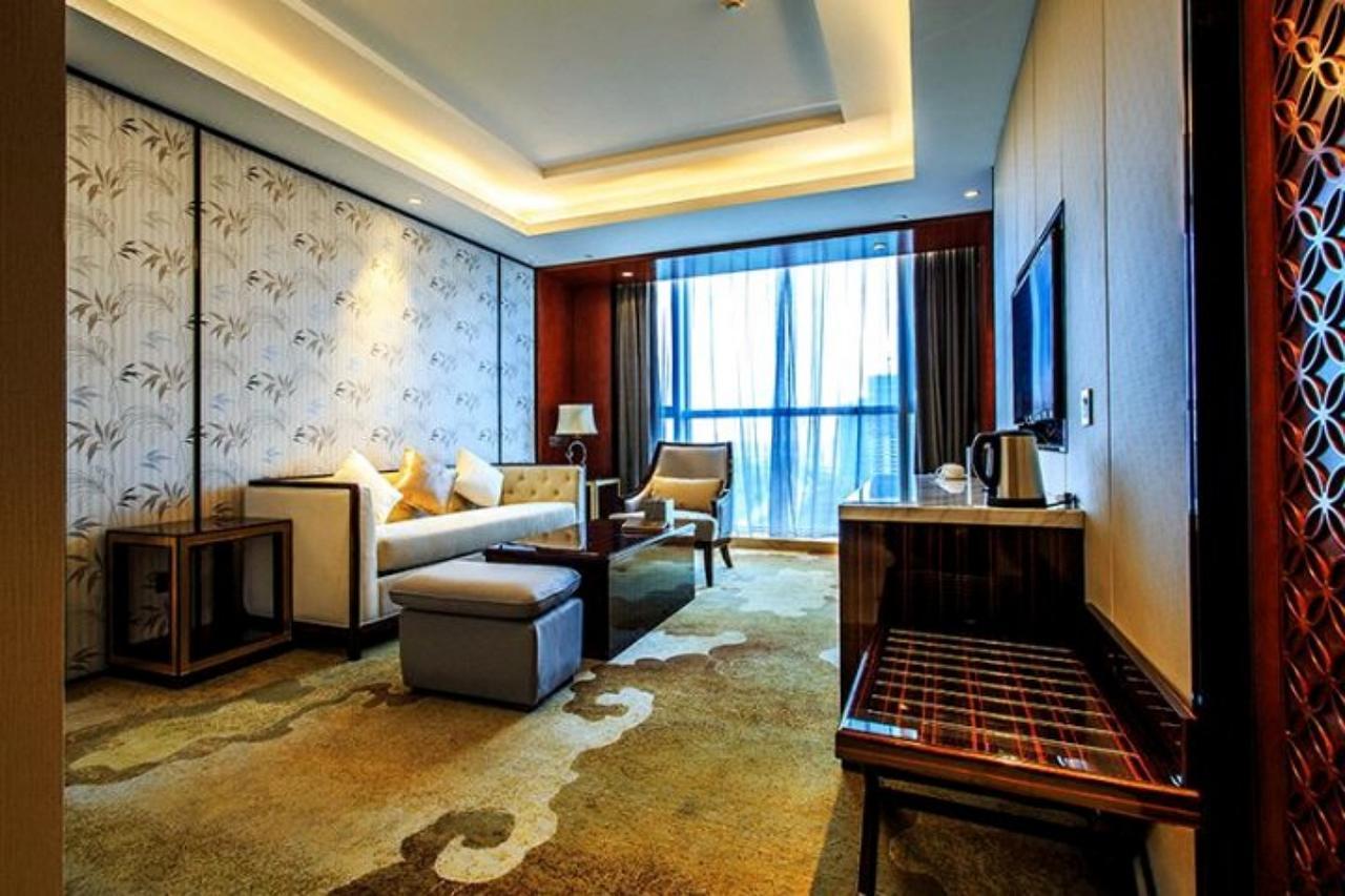 Ramada Jiaxing Hotel Bagian luar foto
